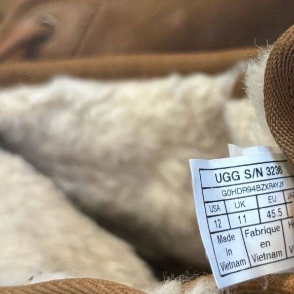 UGG Brown Neumel Chukka Boots Size 12 - Picture 11 of 12